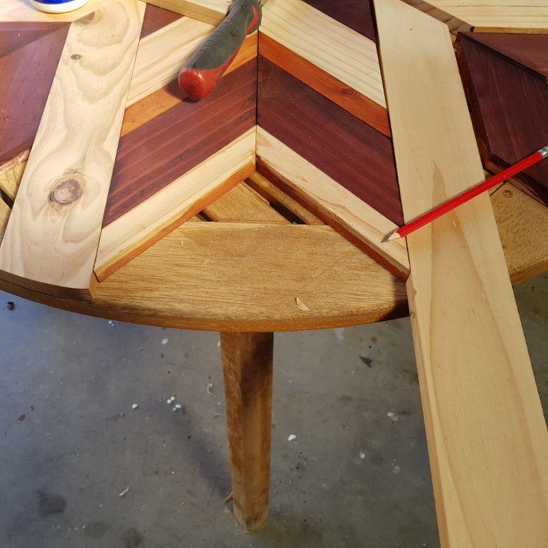 Round barn quilt table (58).jpg