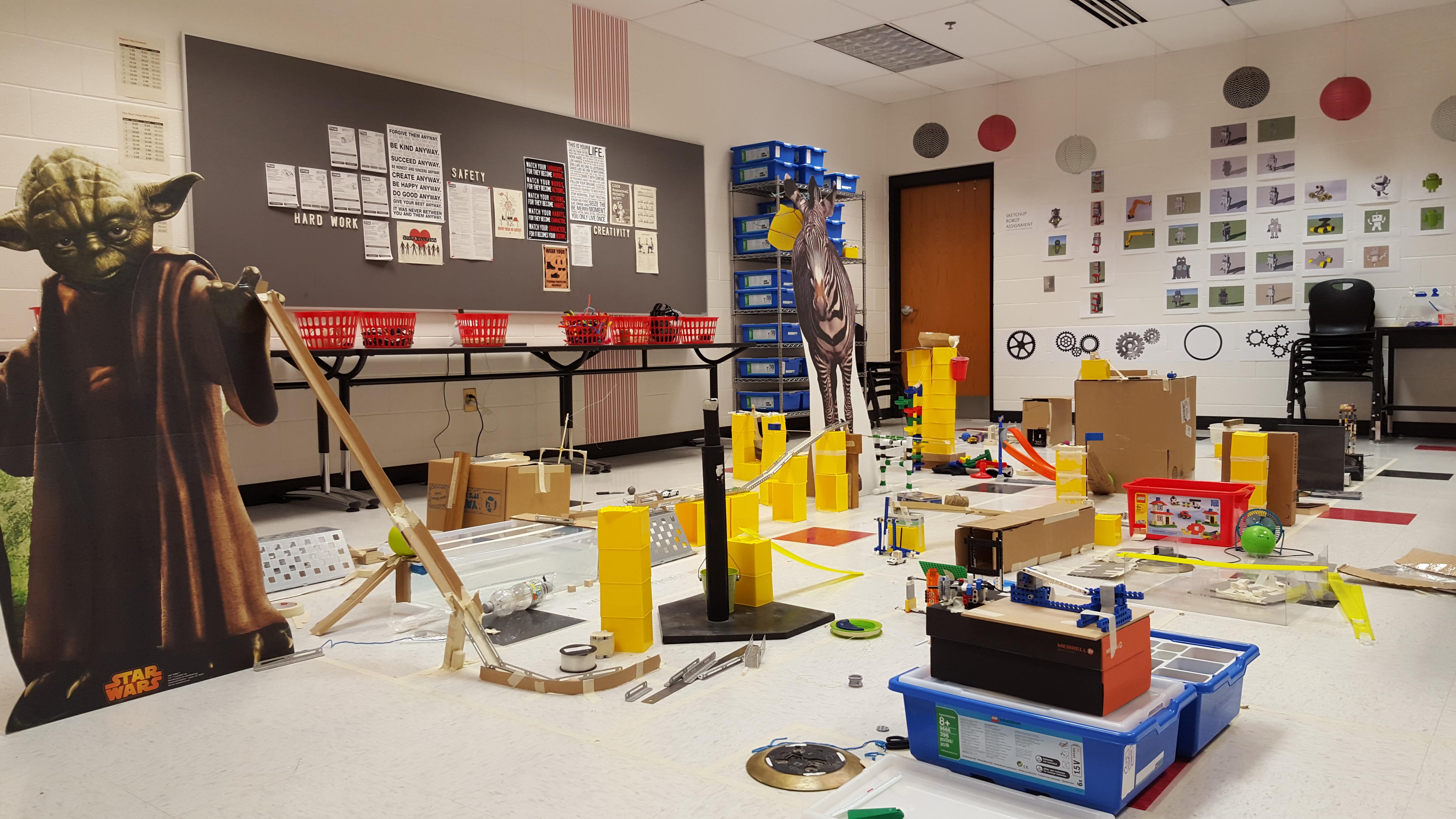 Rube Goldberg Machine 2015-2016.jpg