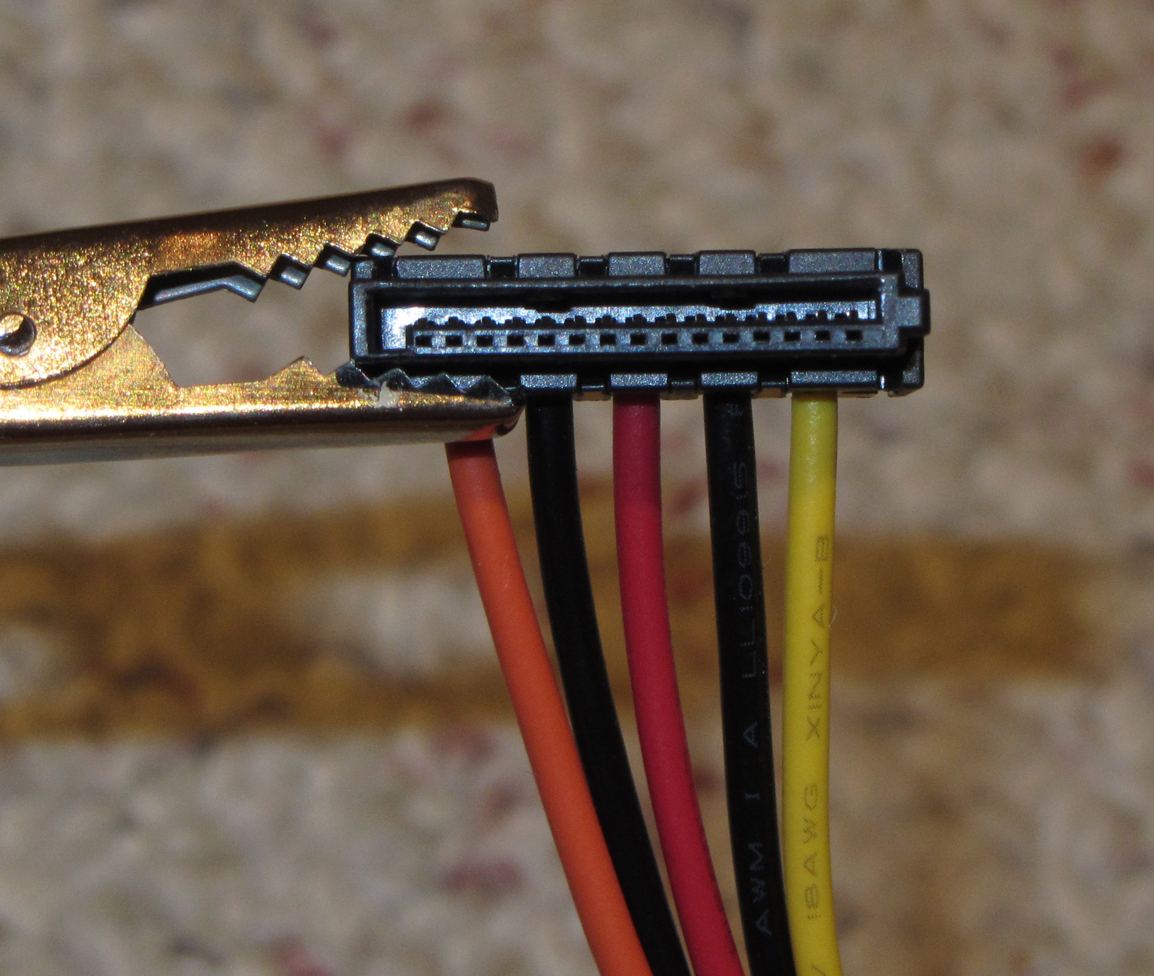 SATA_connector.jpg