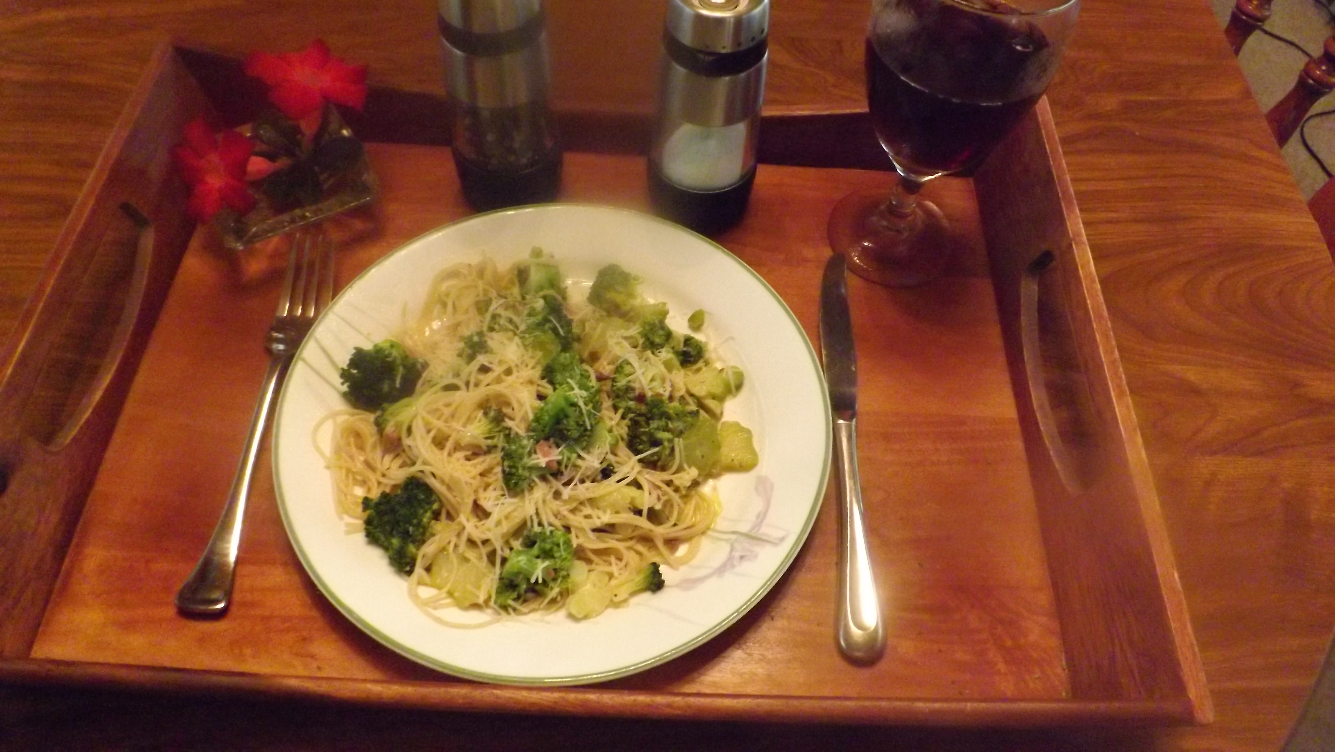 SAUTEED BROCCOLI  IN A GARLIC-ANCHOVY PARMESAN OLIVE OIL SAUCE 025.JPG