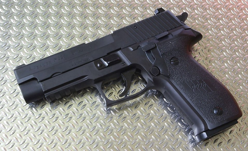 SIG P226.jpg