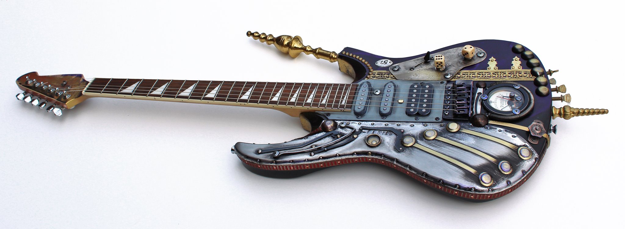 STEAMPUNK GUITAR 1.jpg