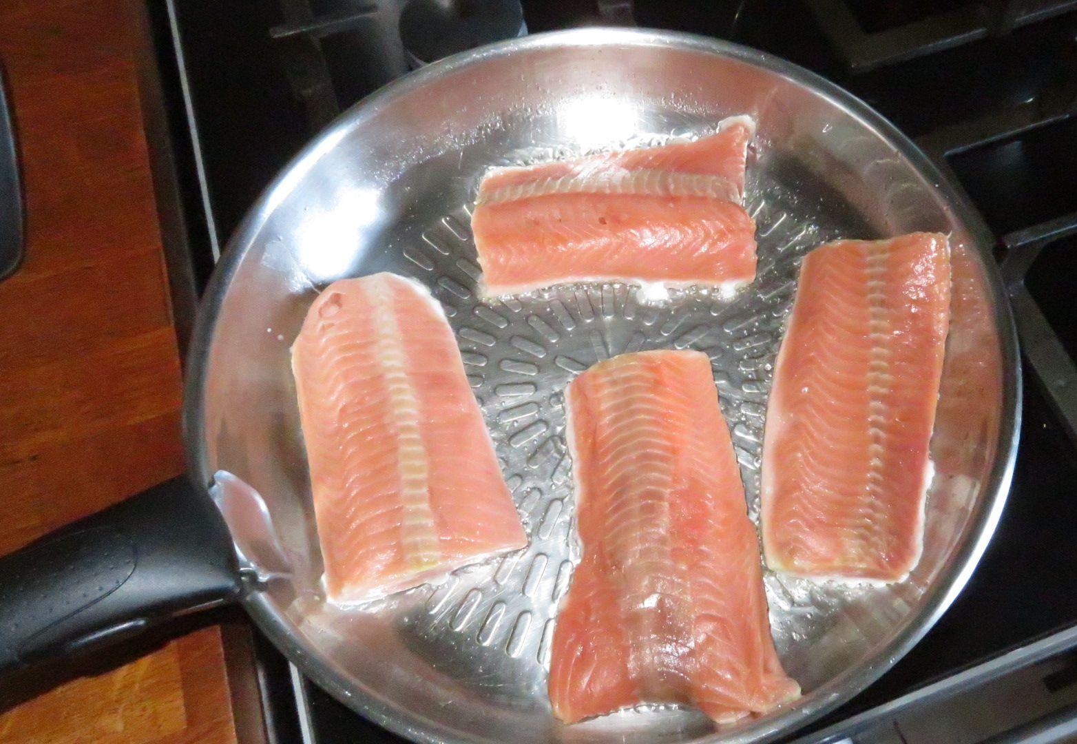 Salmon 5.jpg