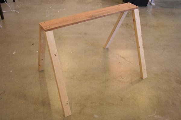 Sawhorse12.jpg