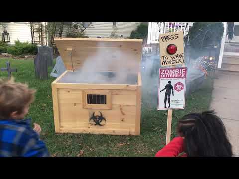 Scariest Monster in a Box - Halloween Prop