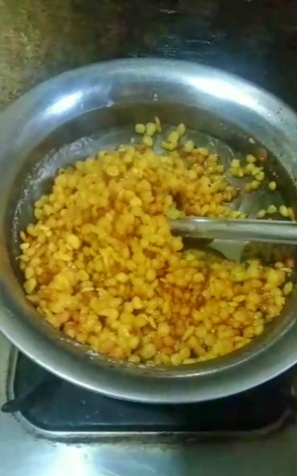 Screenshot_2020-04-28-23-29-21-697_com.miui.video-01.jpeg
