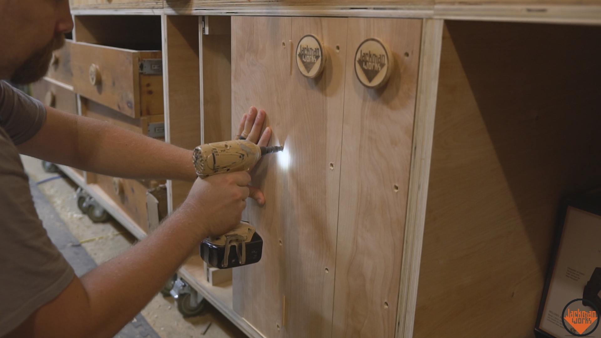 Shop Storage Miter Saw Station Drawer Unit 19.jpg