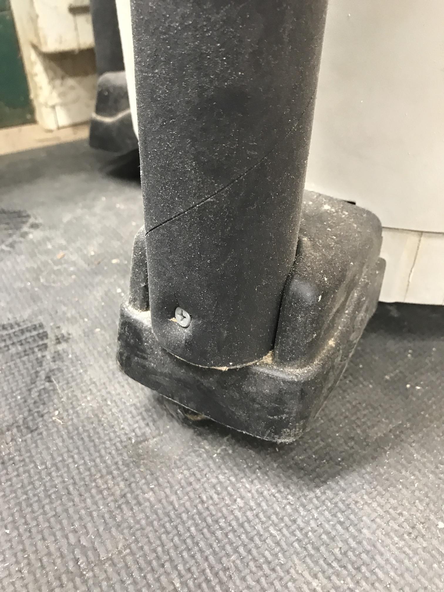 Shop Vac Tube Bottom Mount.JPG