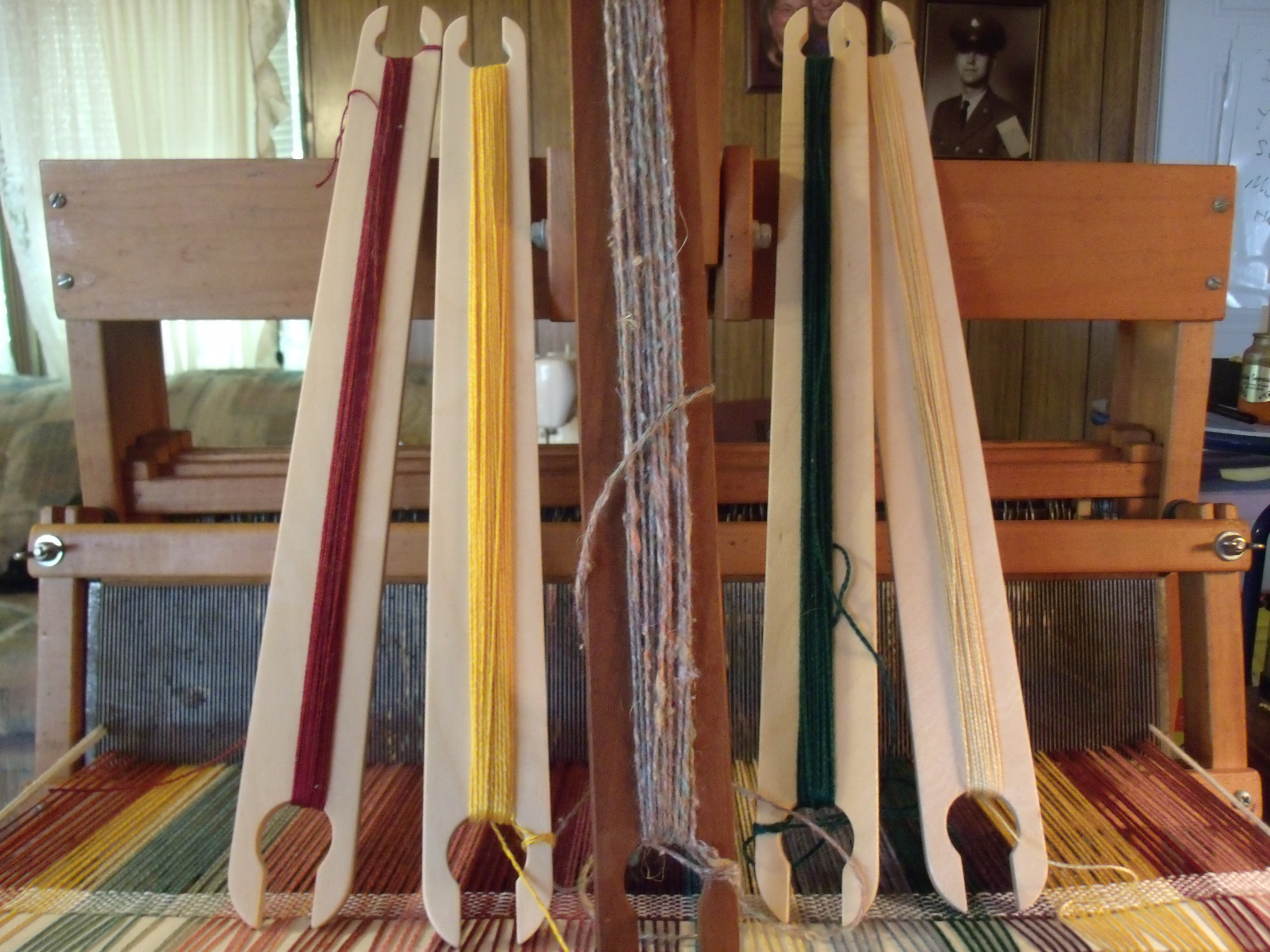 Shuttles with Yarn and Ready to weave.JPG