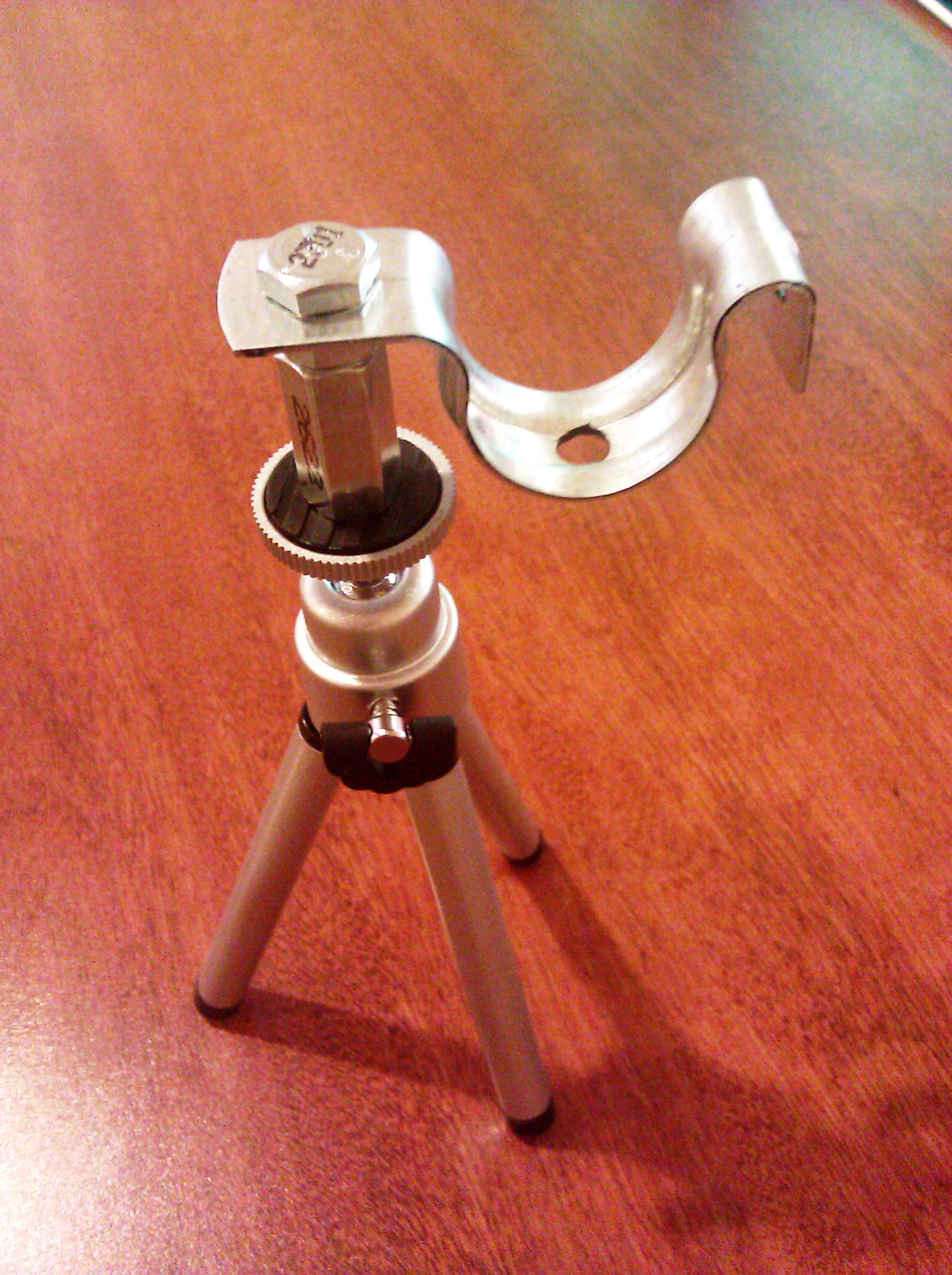 Side arm mount on tripod.jpg