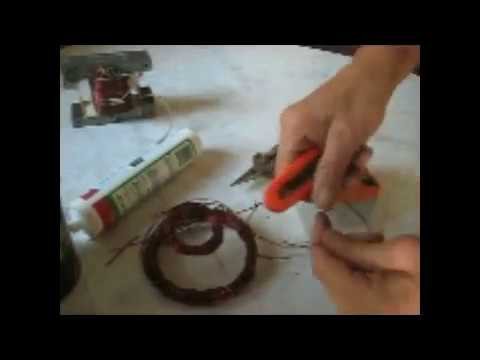 Simple but cool electric motor made from three wires and a battery.