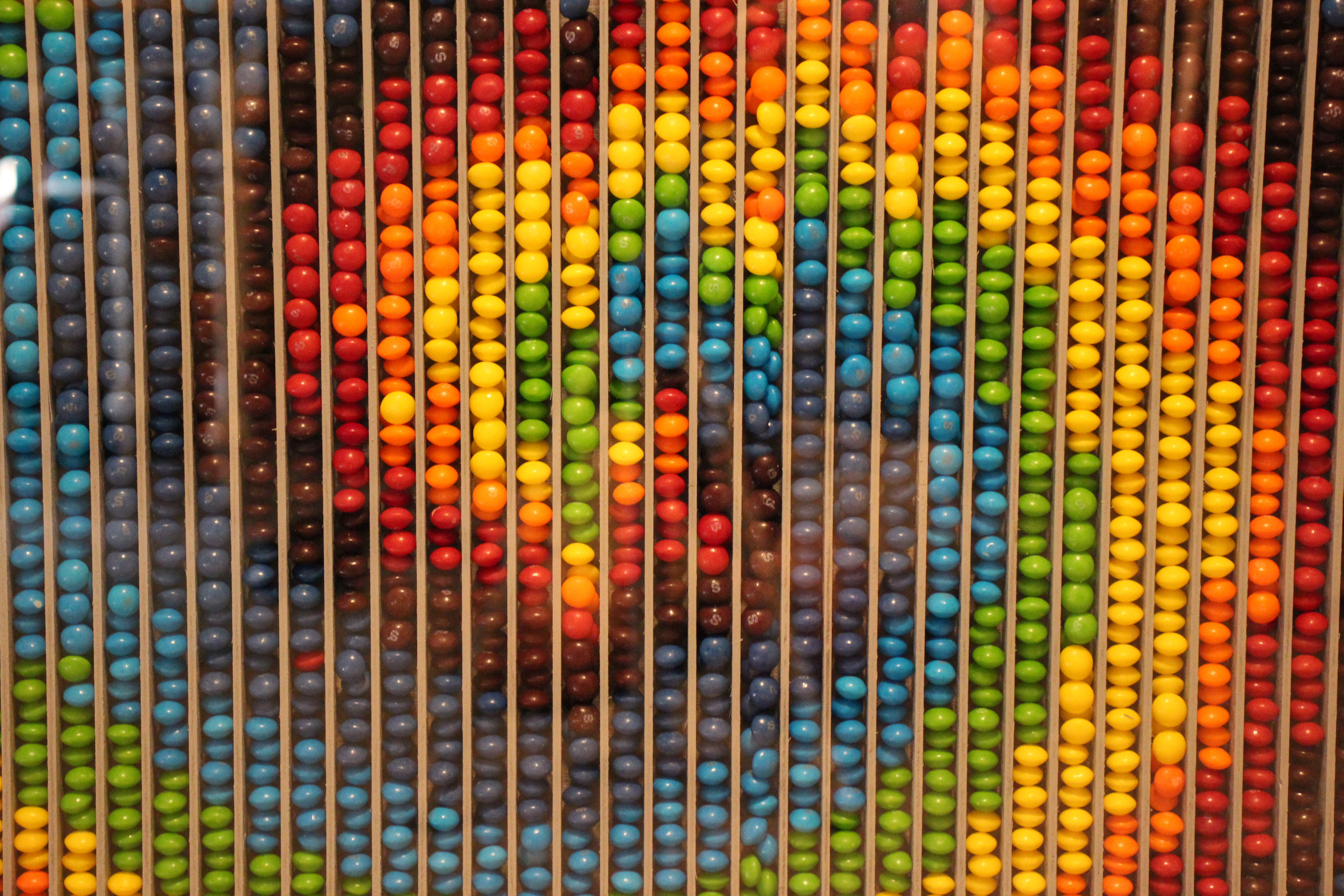 Skittle_rainbow_spiral.JPG