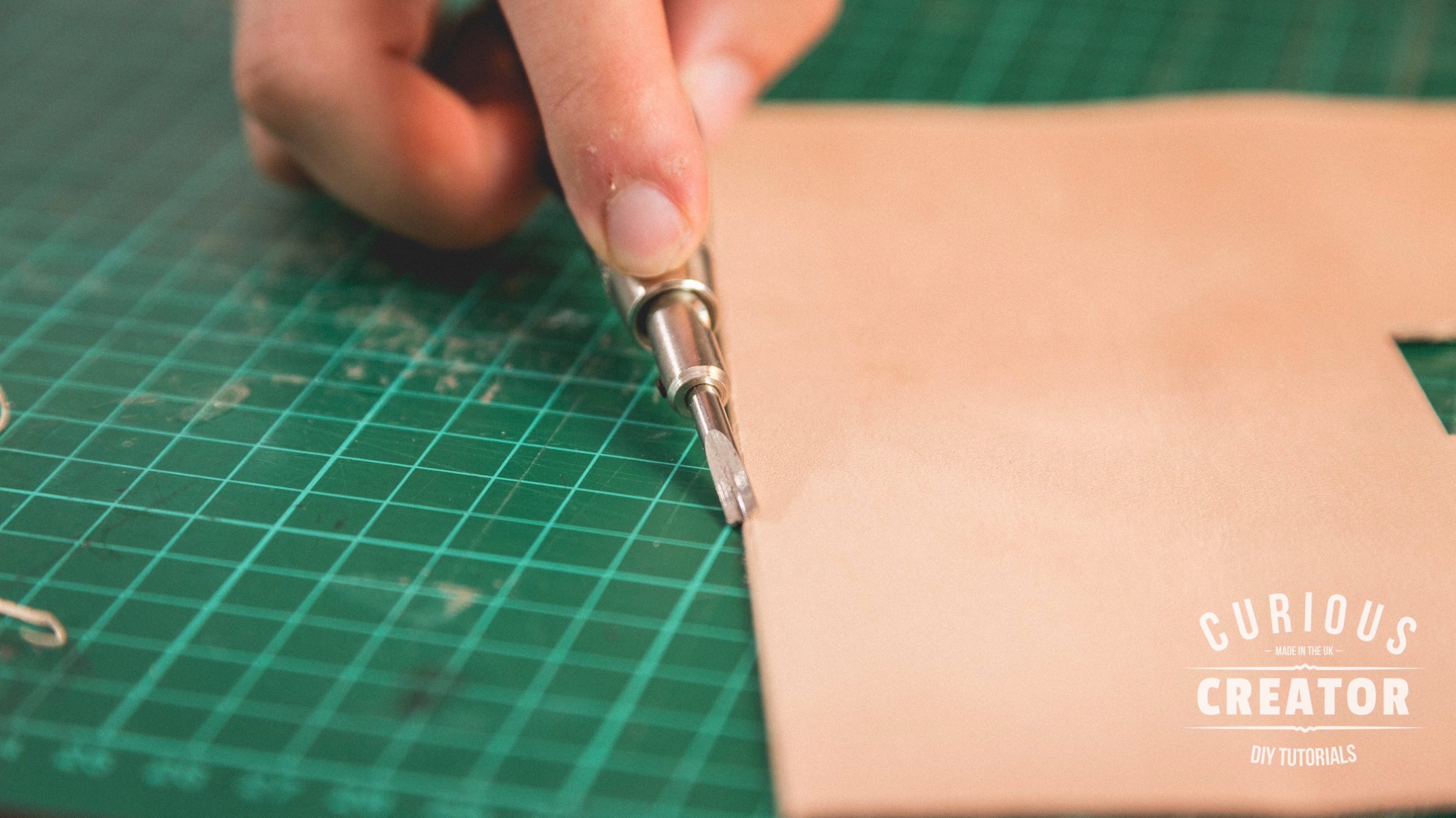SlimLeatherWallet_05.jpg