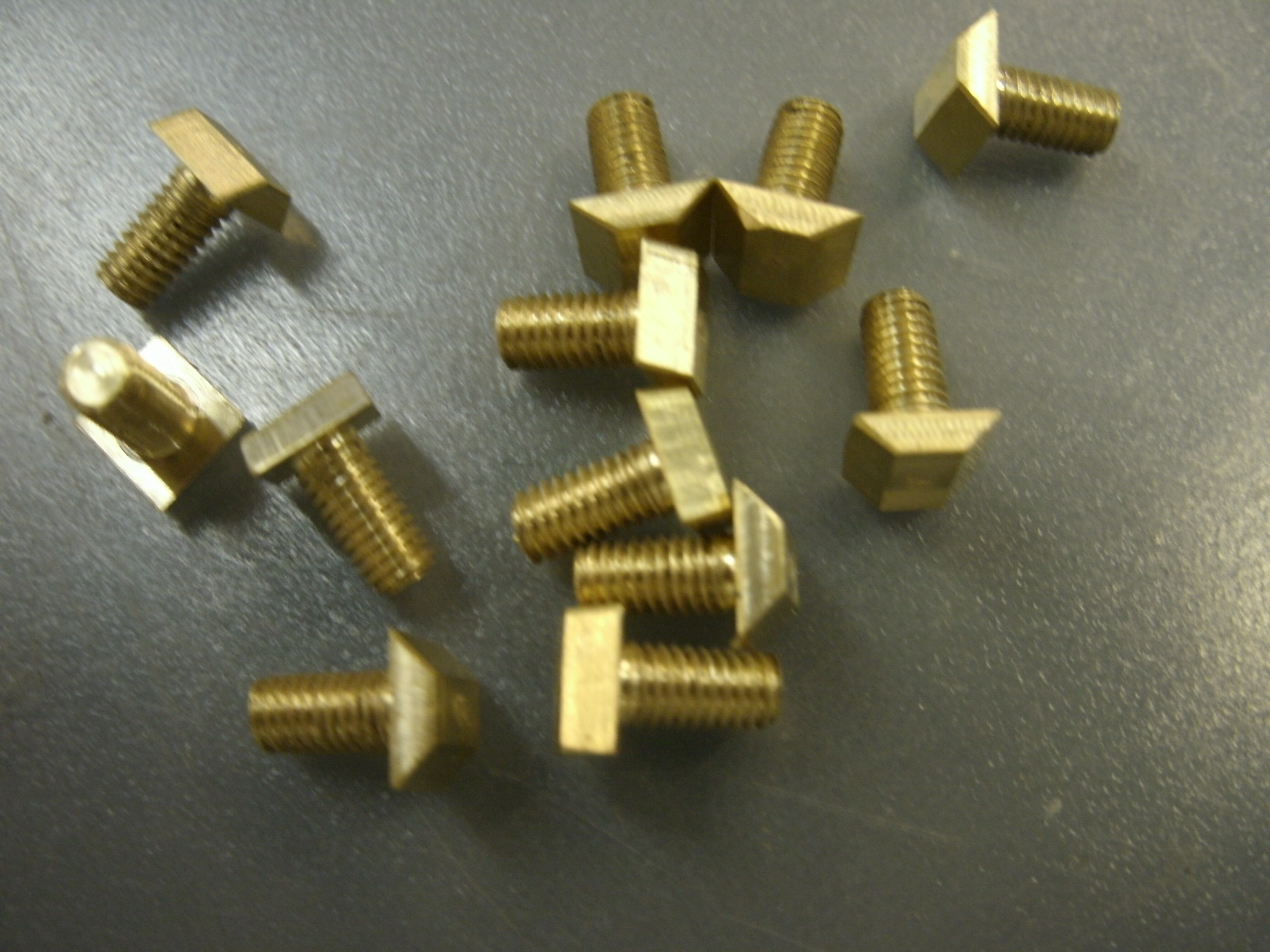 Slot Screws 33.JPG