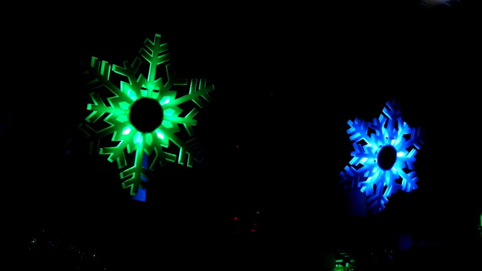 Snowflake Lights @ f8