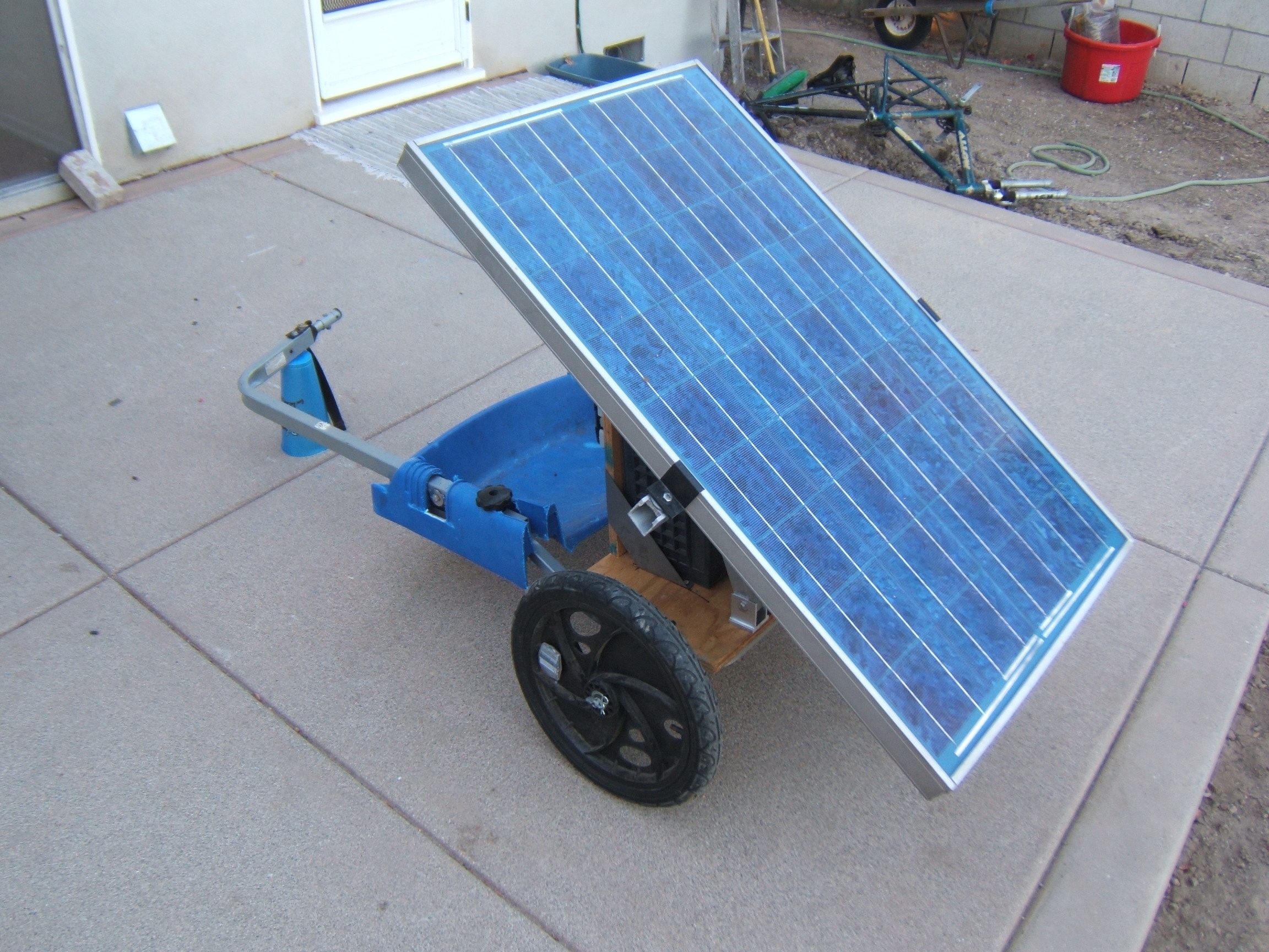 SolarTrailer002 Backview.JPG