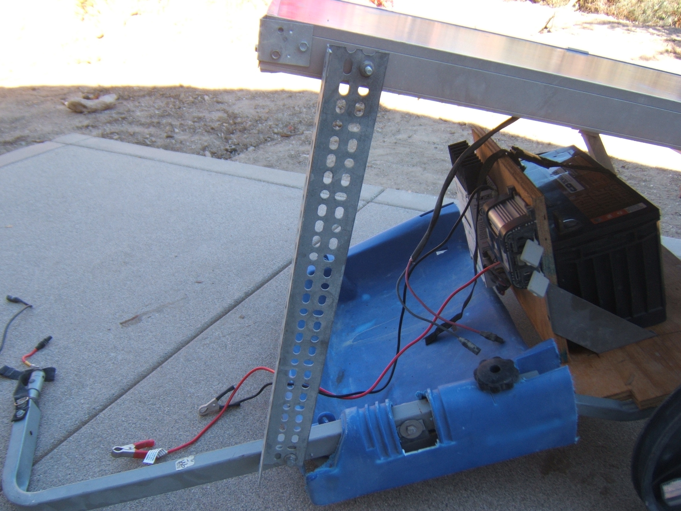 SolarTrailer008 Front Module Bracket.JPG