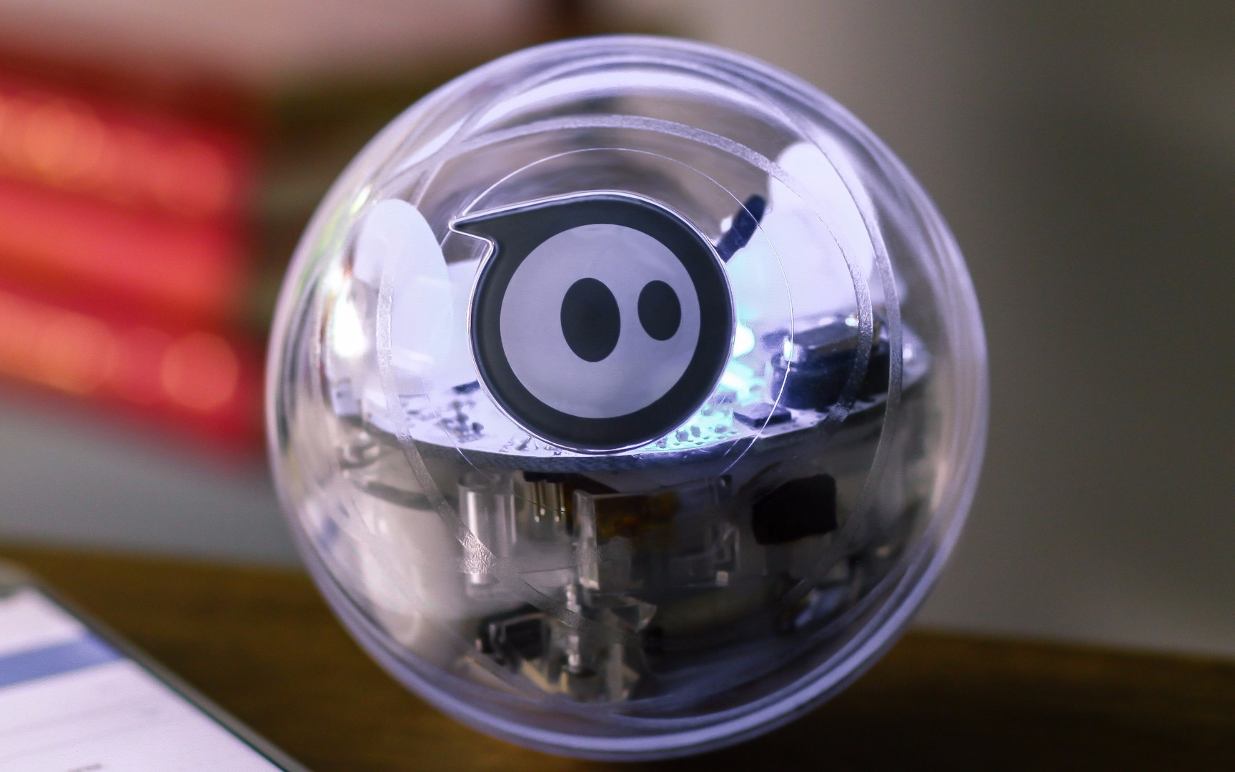 Sphero-SPRK-Edition-Close-up-e1438639595139.jpg