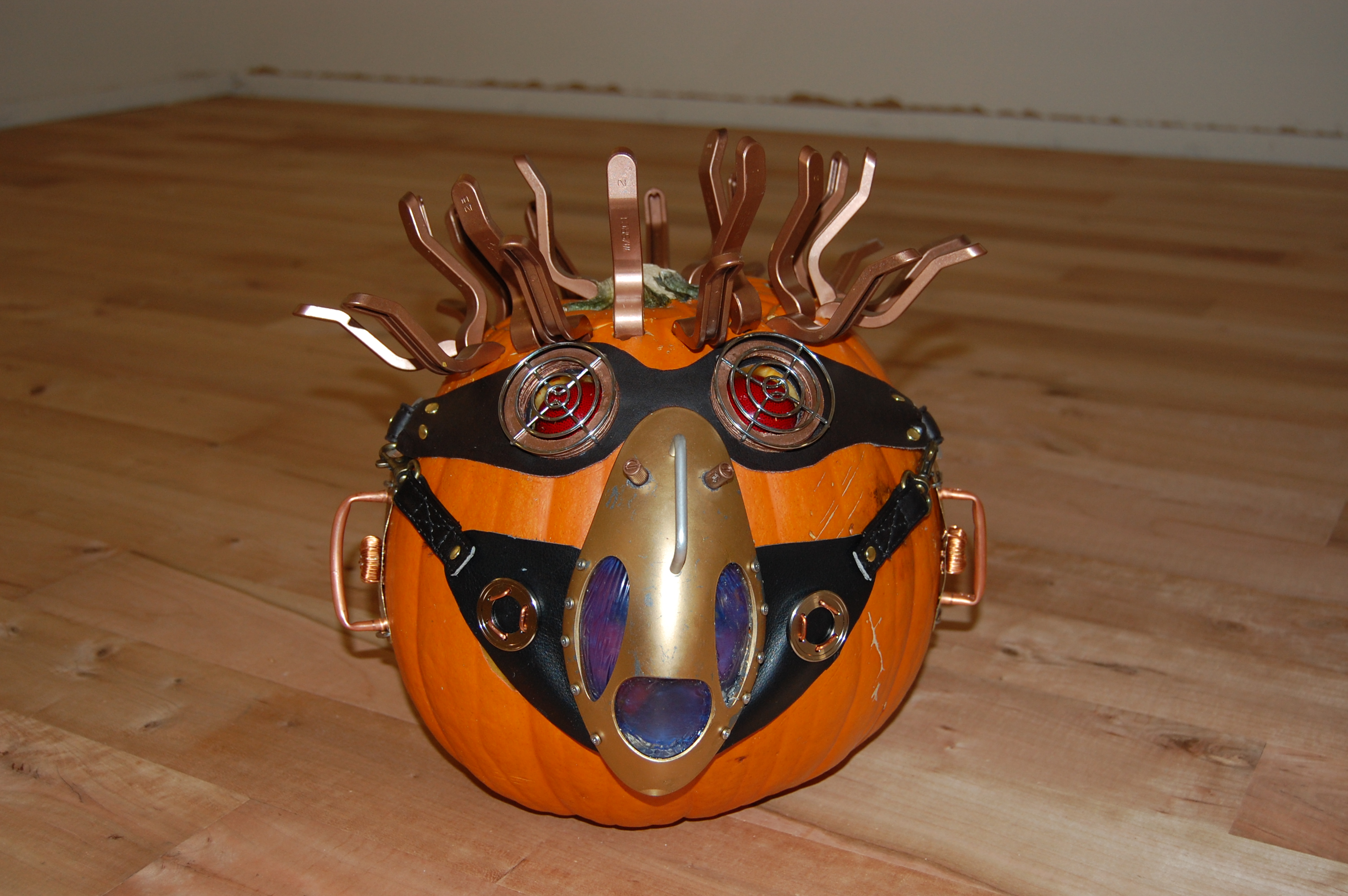 SteamPunk Pumkin 03.JPG