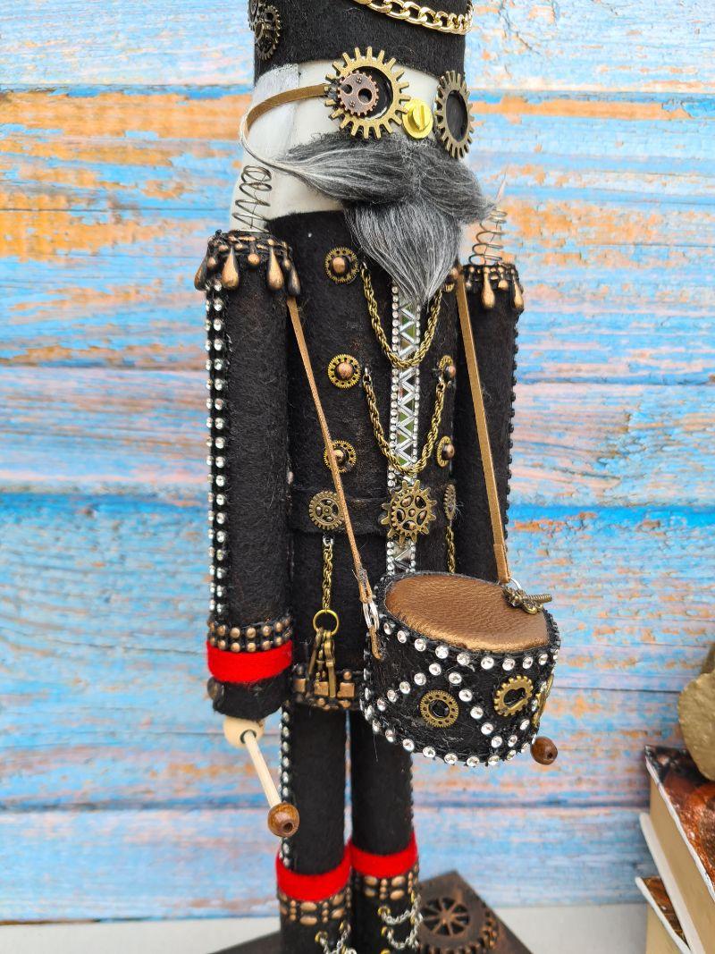 Steampunk Nutcracker (7).jpg