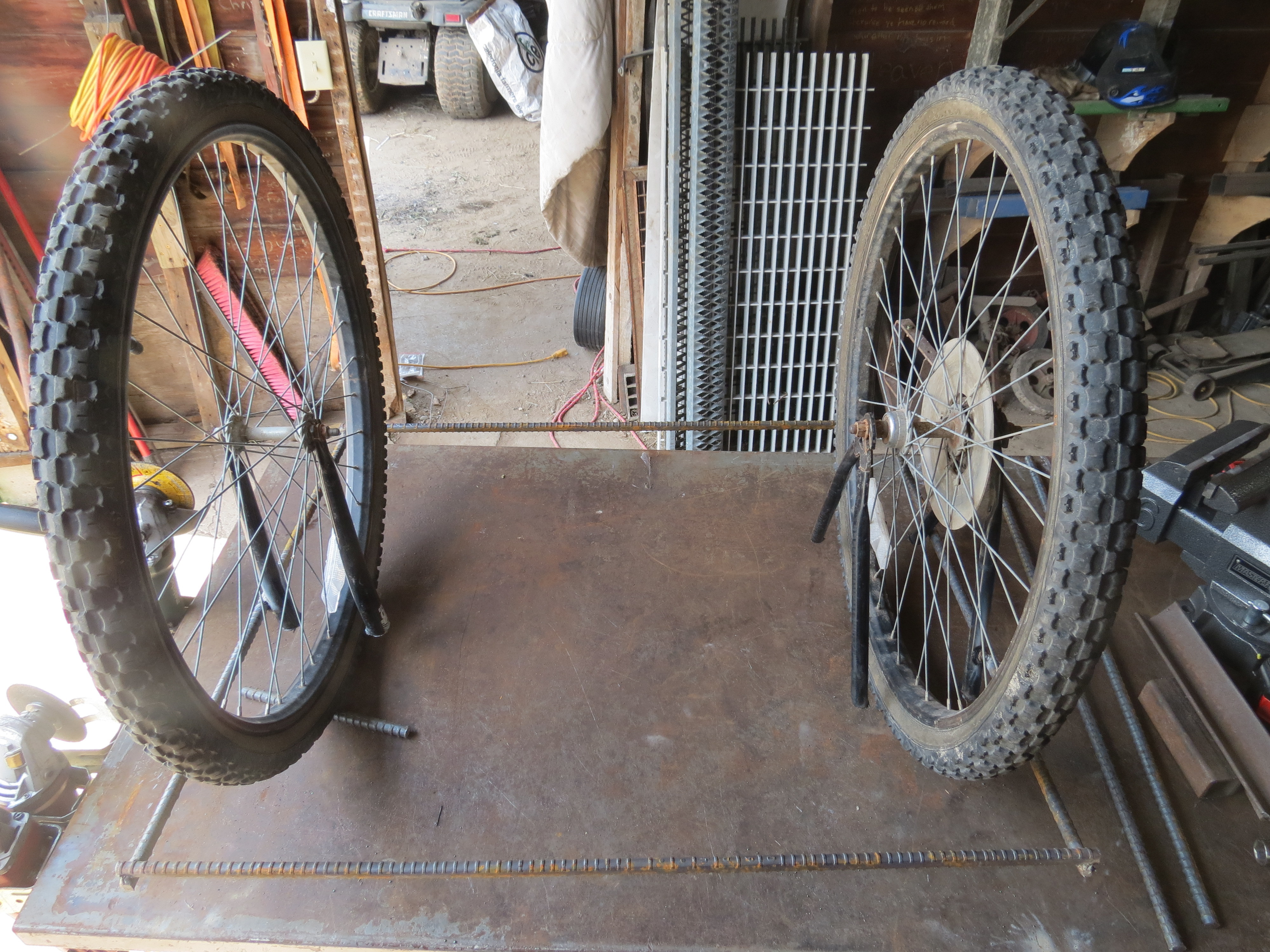 Step 06 Position second wheel and weld on opposite side.JPG