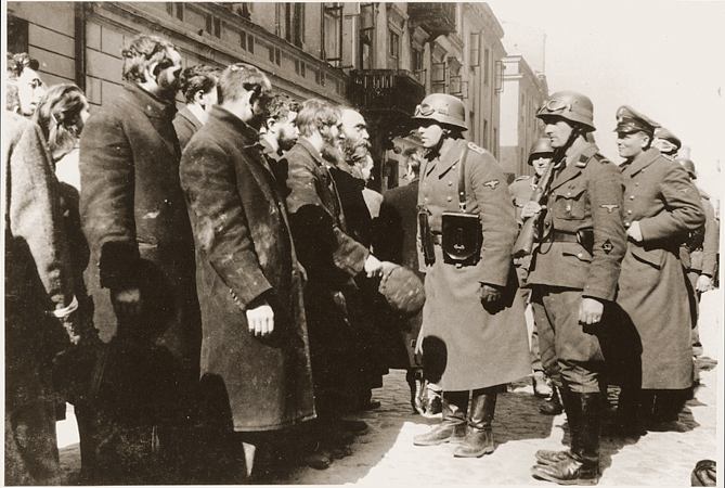 Stroop_Report_-_Warsaw_Ghetto_Uprising_04.jpg