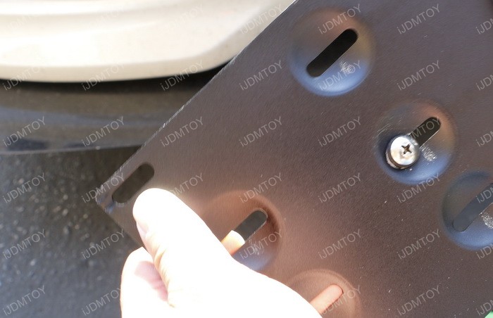 Subaru-WRX-license-plate-tow-hook-09.JPG