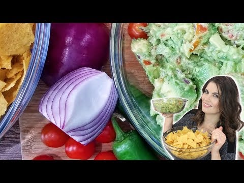 Super Bowl Spicy Guacamole Dip | Last Minute Food Ideas