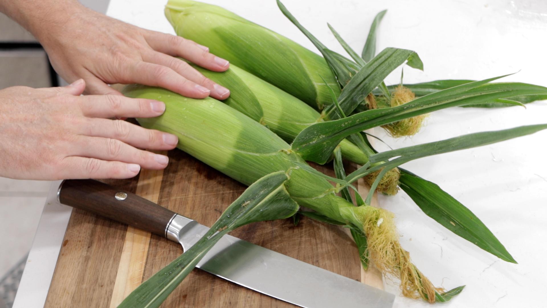 Super Easy Microwave Corn on the Cob No Shucking No Silks.00_00_19_15.Still001.jpg