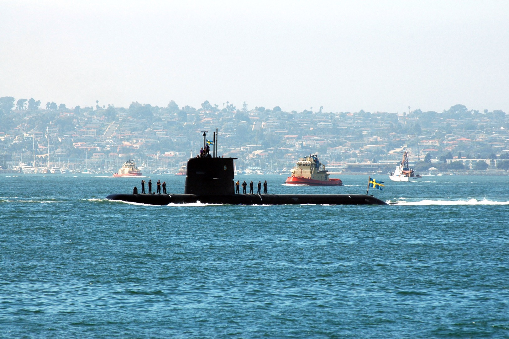 Swedish_attack_submarine_HMS_Gotland.jpg