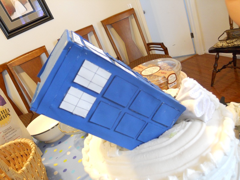 TARDIS Cake, no lie! (4)pacw.jpg