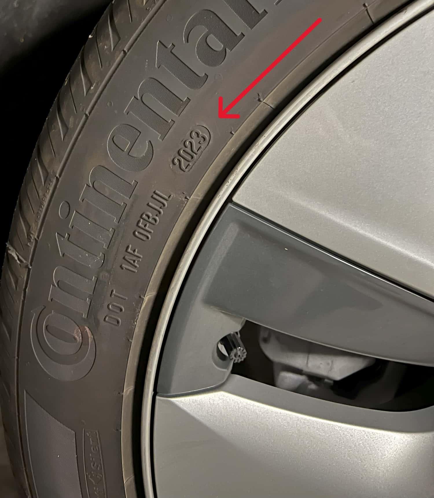 TIRE MANUFACTURING DATE ON SIDEWALL.jpg