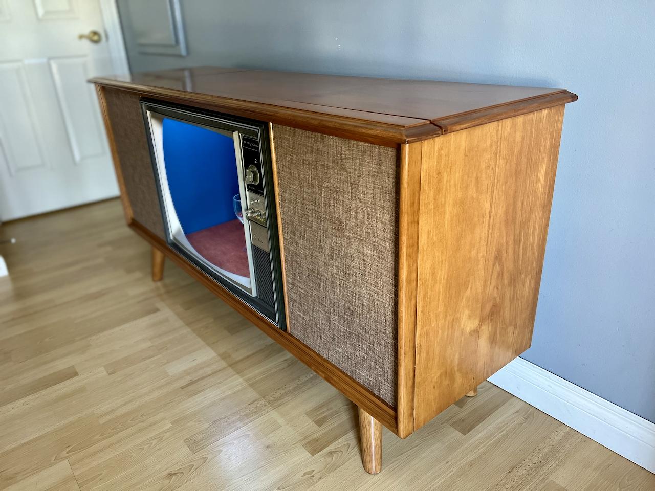 TV Console  - 6.jpeg