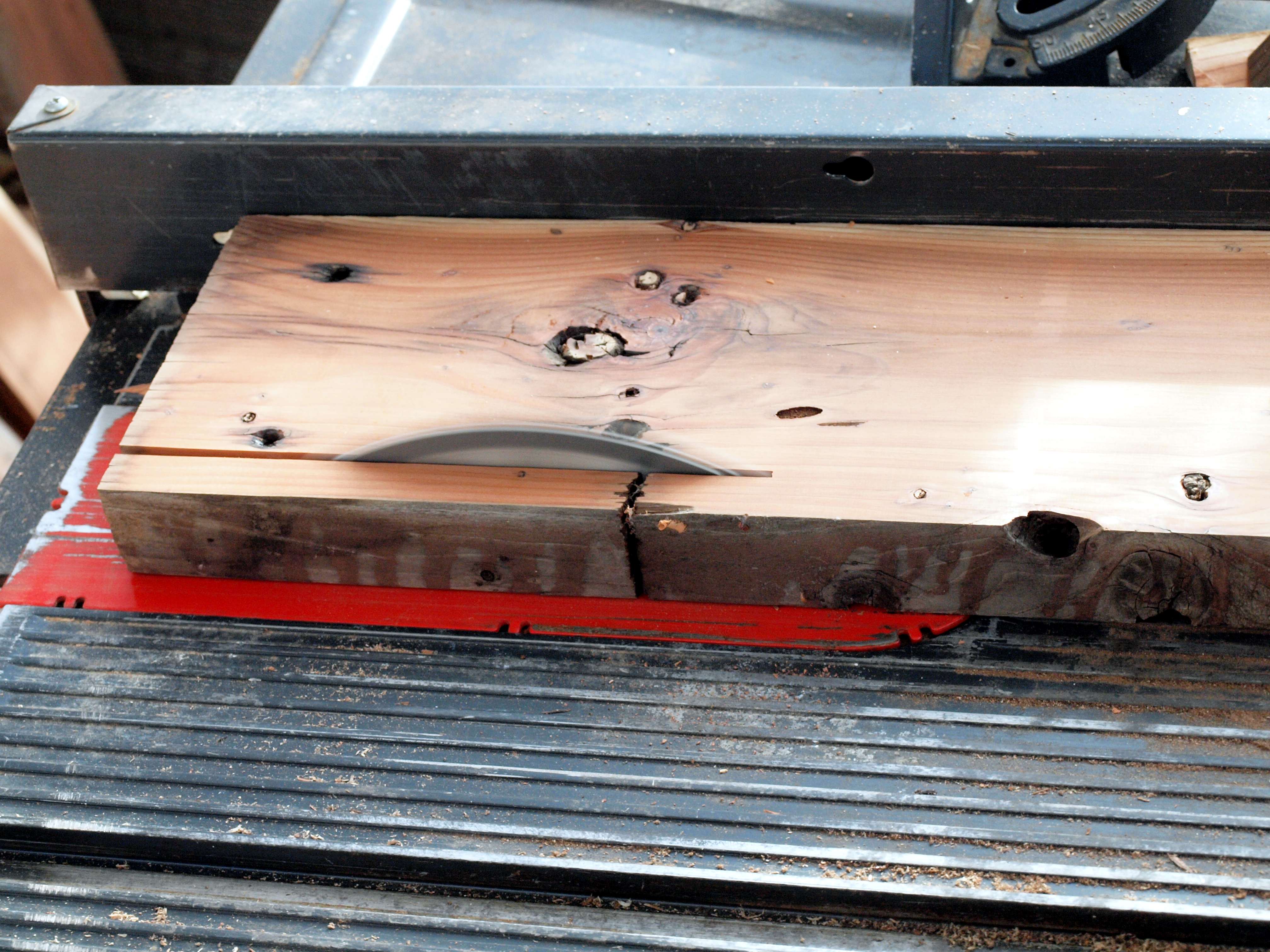 TableSaw2.jpg