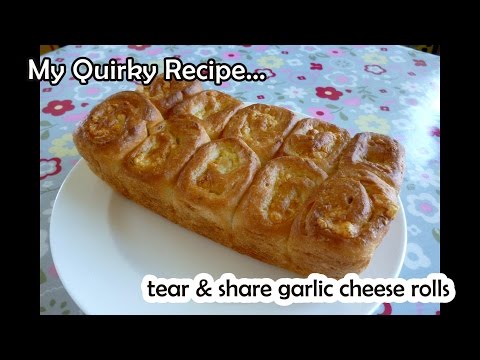 Tear &amp;amp; Share Garlic Cheese Bread Rolls