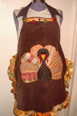 Thanksgiving &amp; Christmas aprons 094.jpg