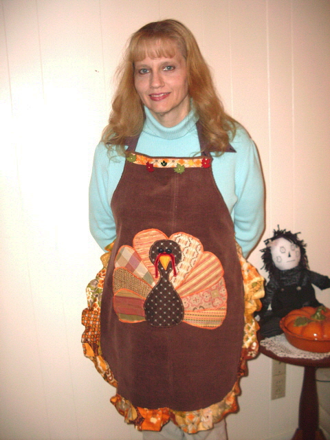 Thanksgiving Apron Pictures 011.jpg