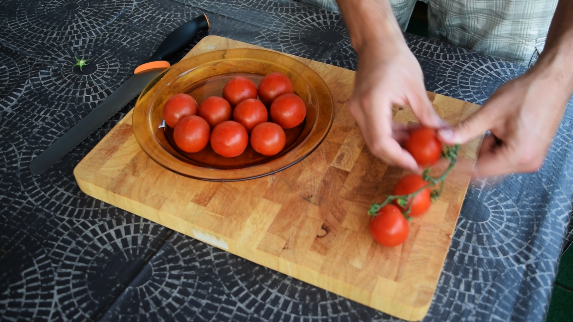Tomato slicing hack_instructable1.bmp