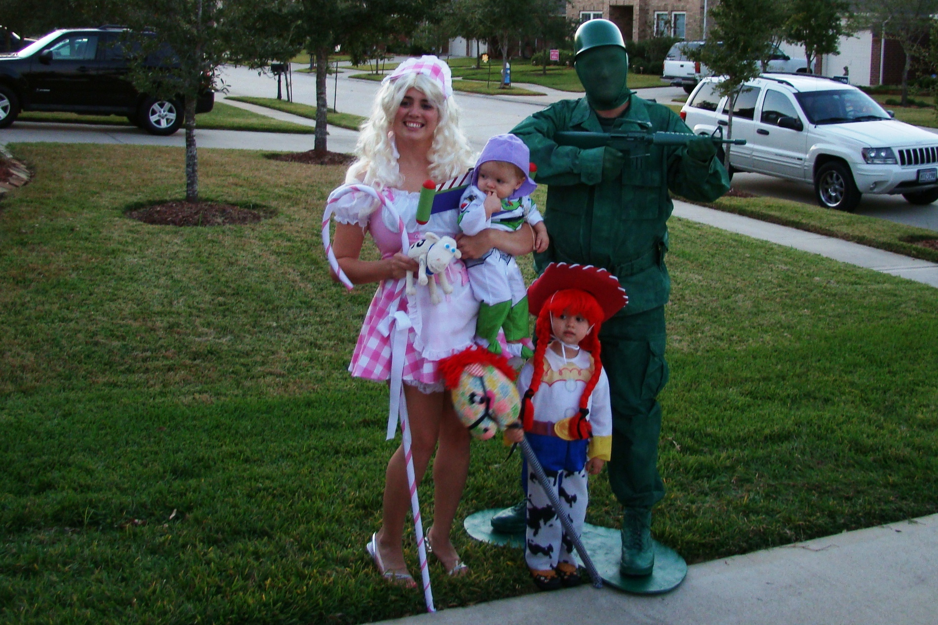 Toy Story Fam '08.JPG