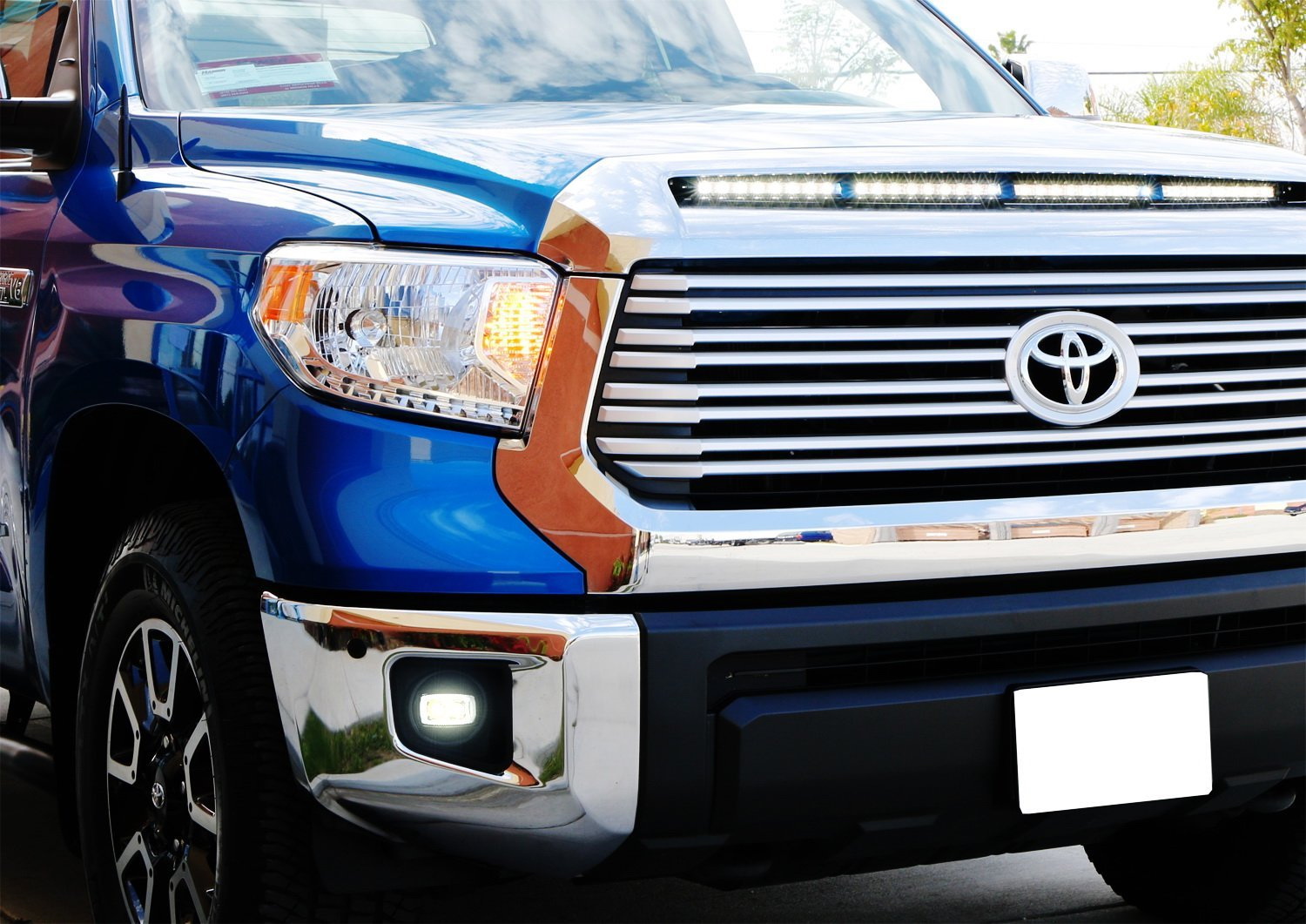 Toyota-Tundra-10W-LED-Pod-Lights-10.jpg