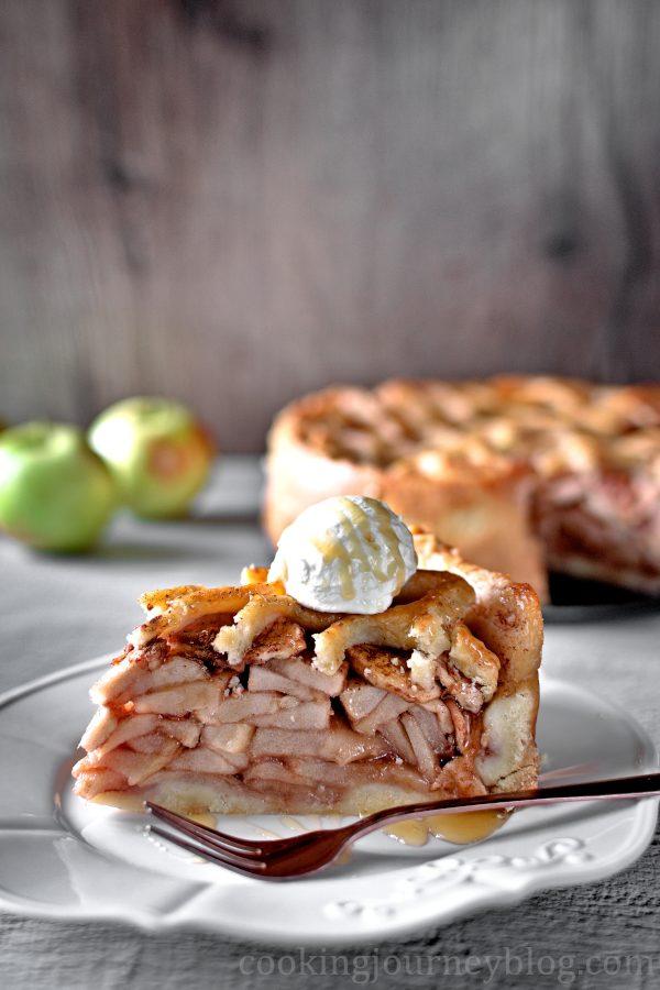 Traditional Dutch Apple Pie (Appeltaart recept) 4.jpg