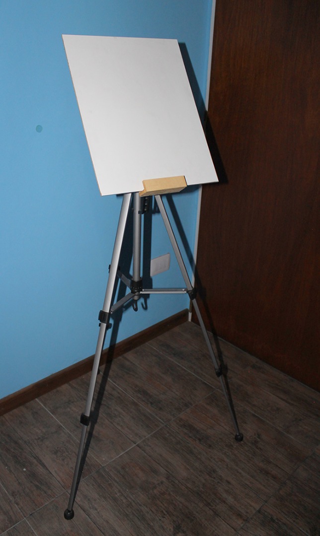 Tripod w Board.jpg