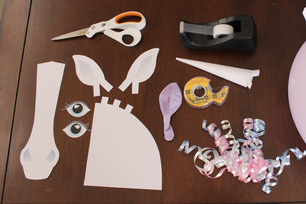 Unicorn-Balloons-2-Assemble.jpg