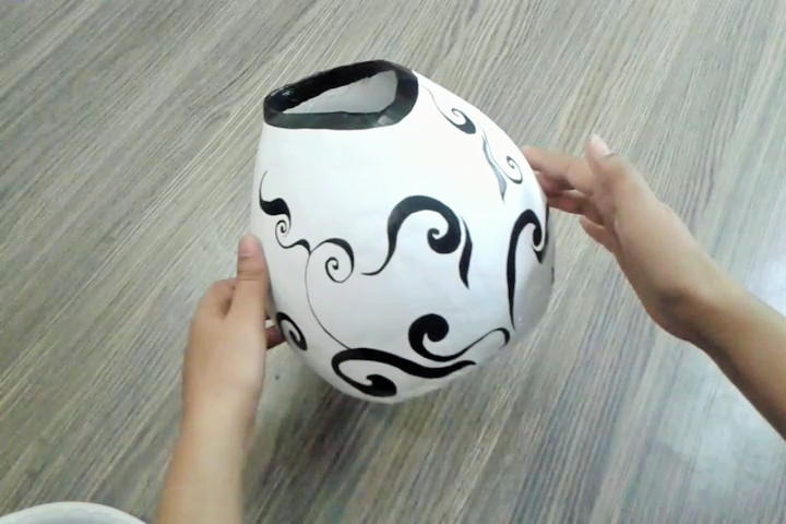 Vase (19).png