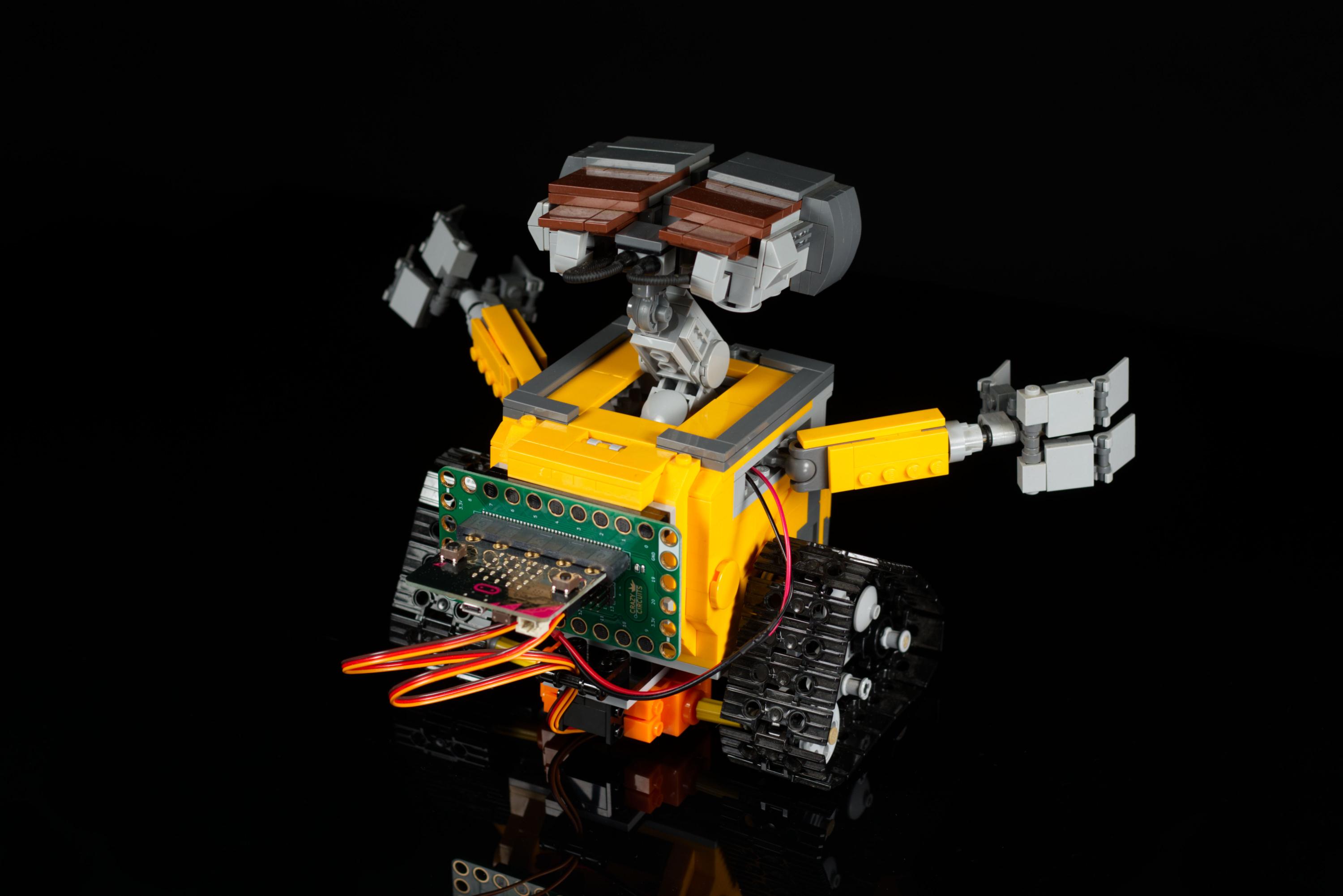 WALL-E-0008-Ins.jpg