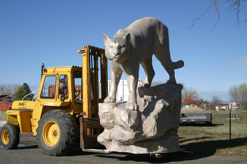 WSU Cougar Monument Mascot (37).jpg