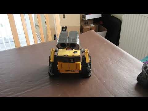 Wall E Arduino Voice commands