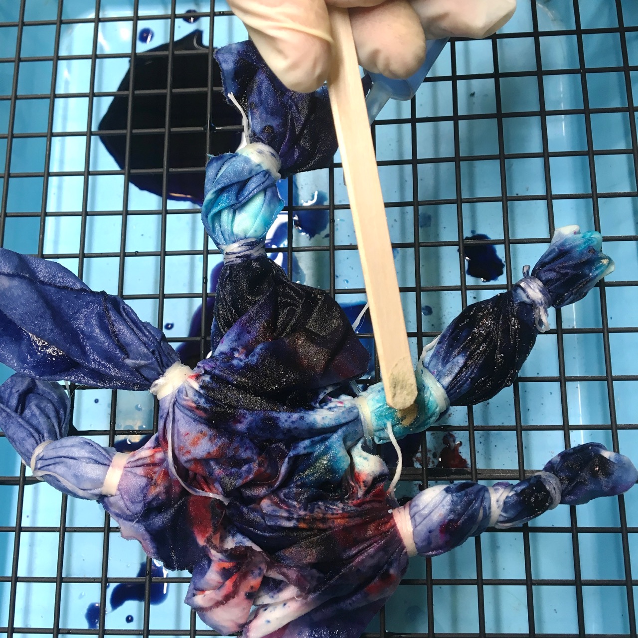 Water-Powered  Fabric Dyeing - 14.jpg