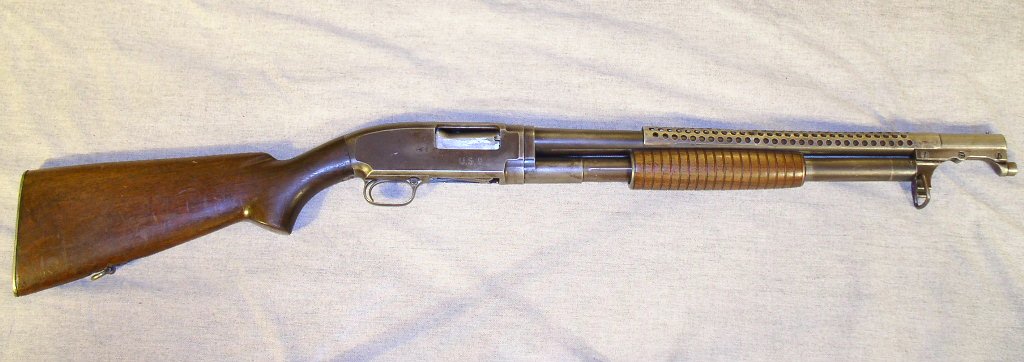 Winchester%20model%2012%20Trench%20Gun%20WWII%20cropped%20&amp;%20bright.JPG