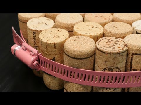 Wine Cork Trivet // Becky Stern